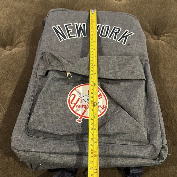 New York Yankees backpack NWOT - Picture 4 of 6